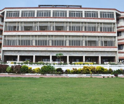 Hotel Leo Castle